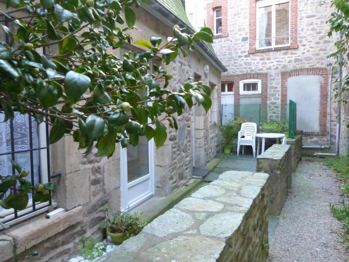 Villa Quai Vauban Saint-Vaast-la-Hougue Exterior foto